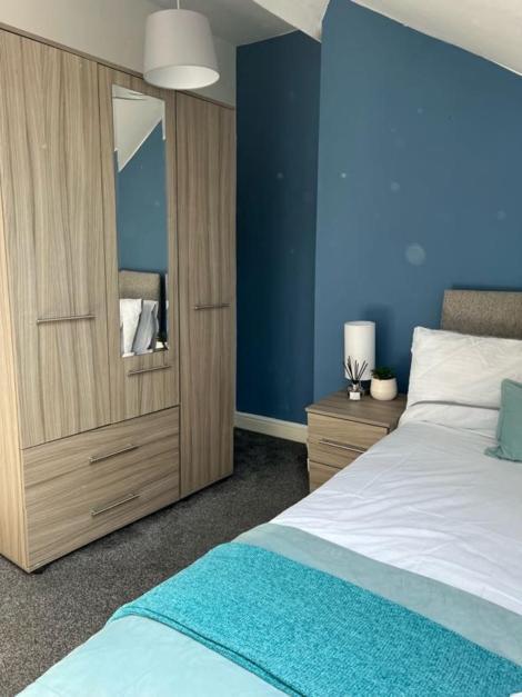 Moorfield Street Guesthouse Лидс Экстерьер фото