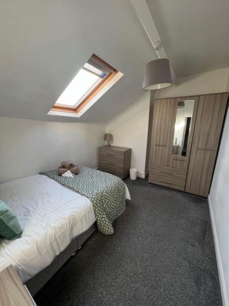 Moorfield Street Guesthouse Лидс Экстерьер фото